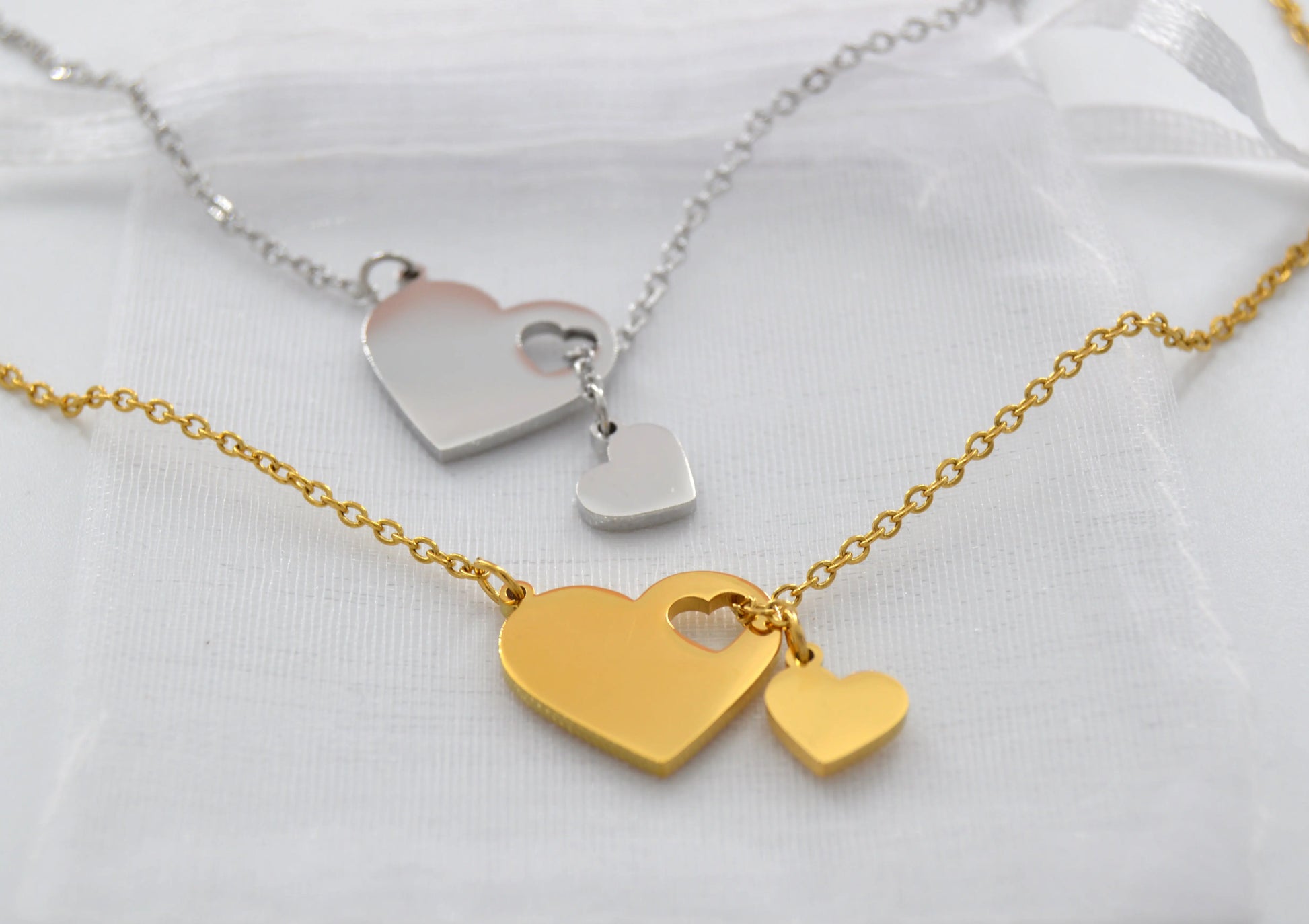 Collier en Acier Inoxydable Gravé Personnalisé | 2 cœurs imbriqués All Your Happy Moments